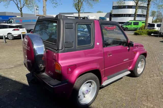 Suzuki Vitara (1993) thumbnail 4
