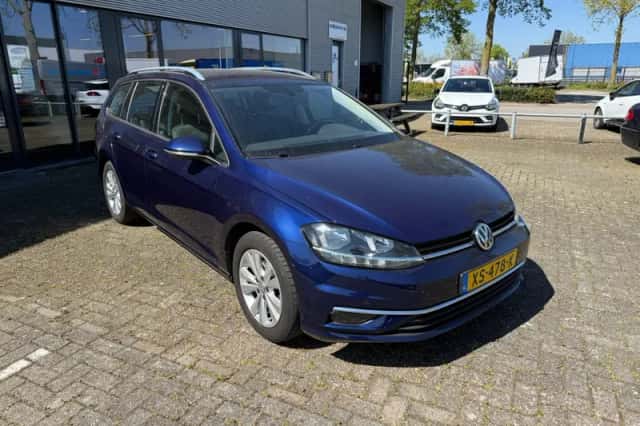 Volkswagen Golf (2019) thumbnail 6