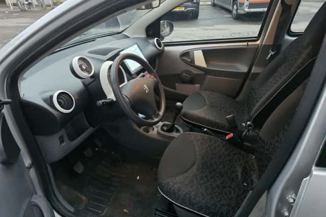 Peugeot 107 (2011) thumbnail 6