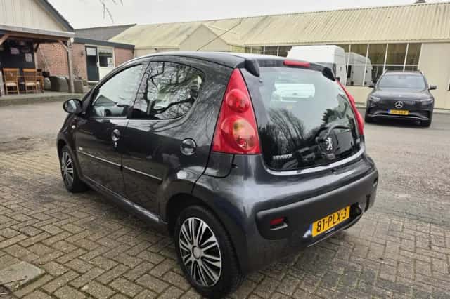 Peugeot 107 (2011) thumbnail 4