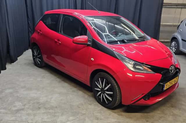 Toyota Aygo (2015) thumbnail 5