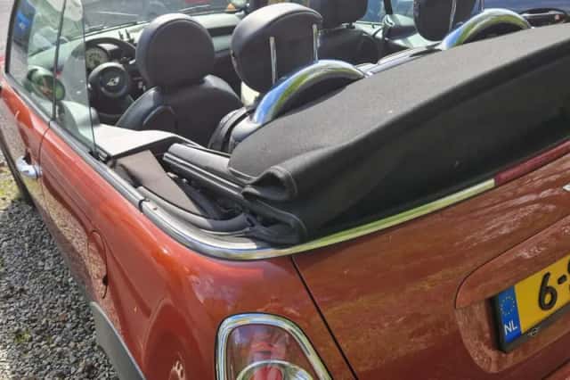 MINI Cabrio (2013) thumbnail 2
