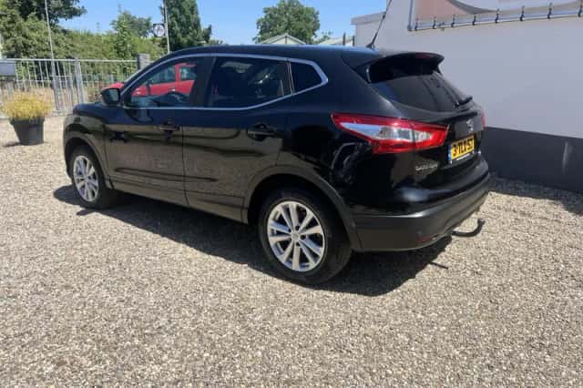 Nissan Qashqai (2014) thumbnail 3