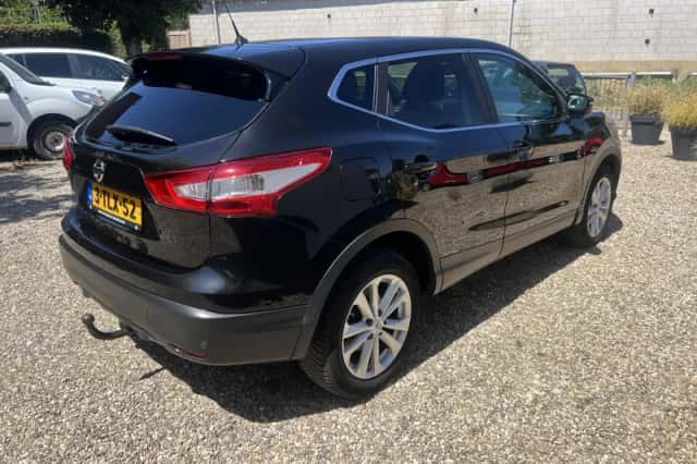 Nissan Qashqai (2014) thumbnail 5