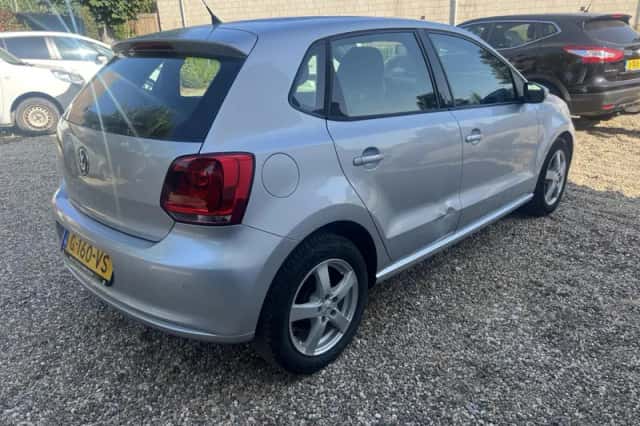 Volkswagen Polo (2012) thumbnail 5