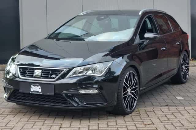 SEAT Leon (2019) thumbnail 1