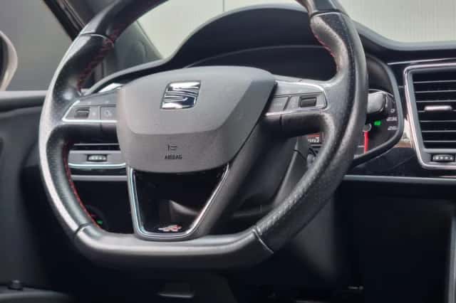 SEAT Leon (2019) thumbnail 2