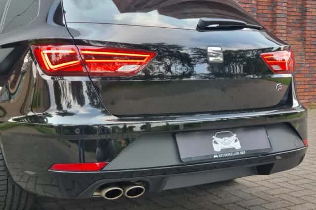 SEAT Leon (2019) thumbnail 4