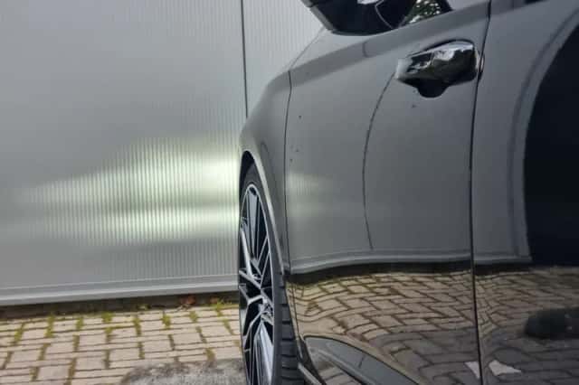SEAT Leon (2019) thumbnail 5