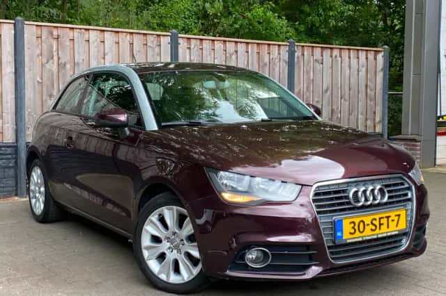 Audi A1 (2011) thumbnail 2