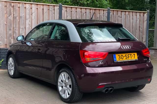 Audi A1 (2011) thumbnail 4