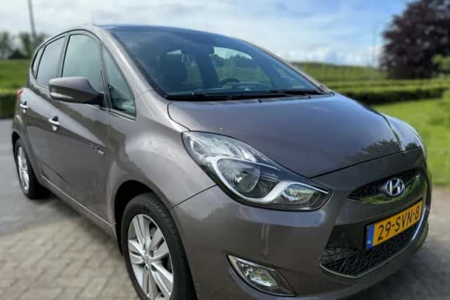 Hyundai ix20 (2011) thumbnail 2