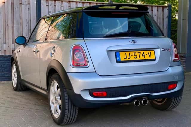 MINI Cooper S (2008) thumbnail 6