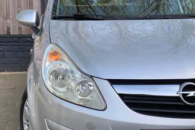 Opel Corsa (2007) thumbnail 4