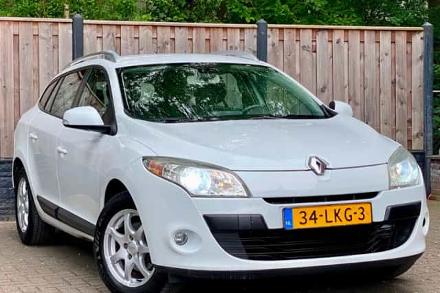 Renault Mégane (2010) thumbnail 2