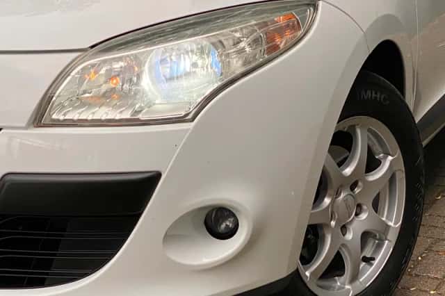 Renault Mégane (2010) thumbnail 3