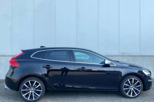 Volvo V40 (2019) thumbnail 4