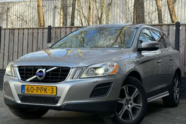 Volvo XC60 (2011) thumbnail 1