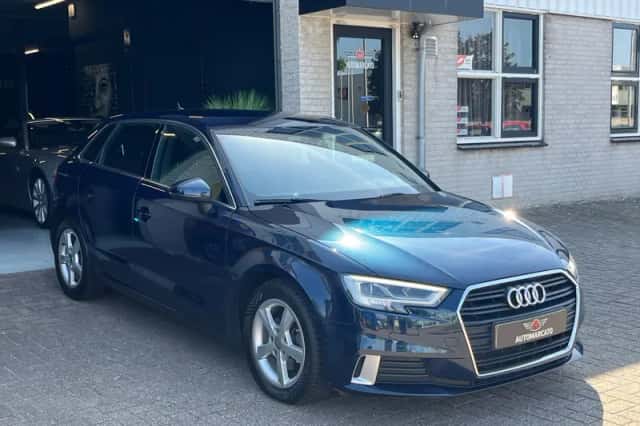 Audi A3 (2016) thumbnail 2