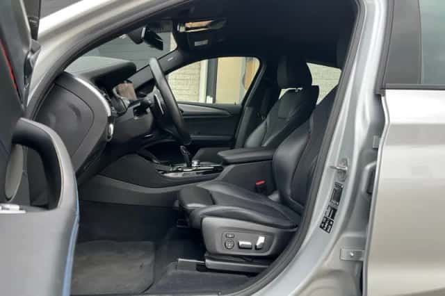 BMW X4 (2019) thumbnail 5