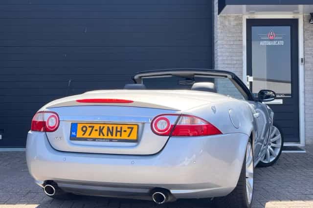 Jaguar XK (2006) thumbnail 4