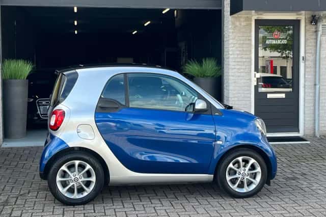 Smart Fortwo (2016) thumbnail 3