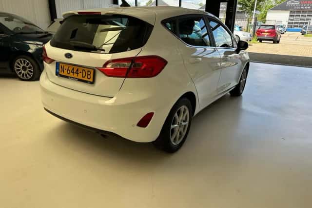 Ford Fiesta (2021) thumbnail 5