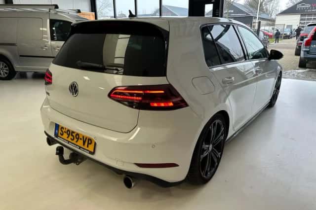 Volkswagen Golf (2020) thumbnail 5