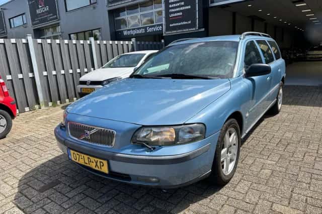 Volvo V70 (2003) thumbnail 1