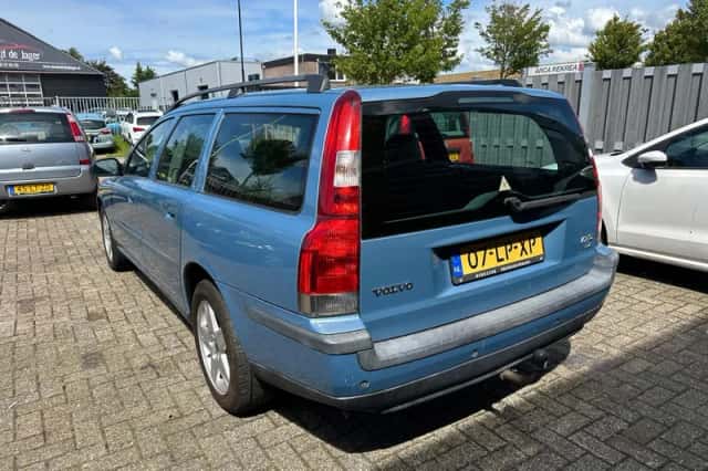 Volvo V70 (2003) thumbnail 2