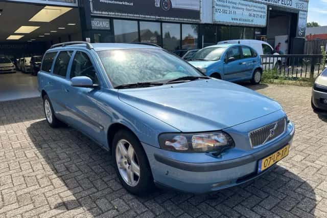 Volvo V70 (2003) thumbnail 4