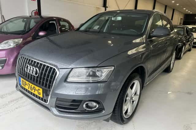 Audi Q5 (2012) thumbnail 2