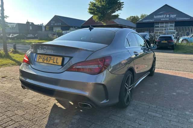 Mercedes-Benz CLA-Klasse (2016) thumbnail 3