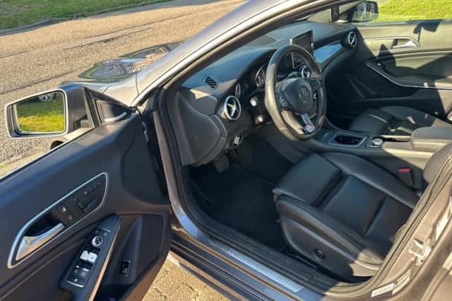 Mercedes-Benz CLA-Klasse (2016) thumbnail 5