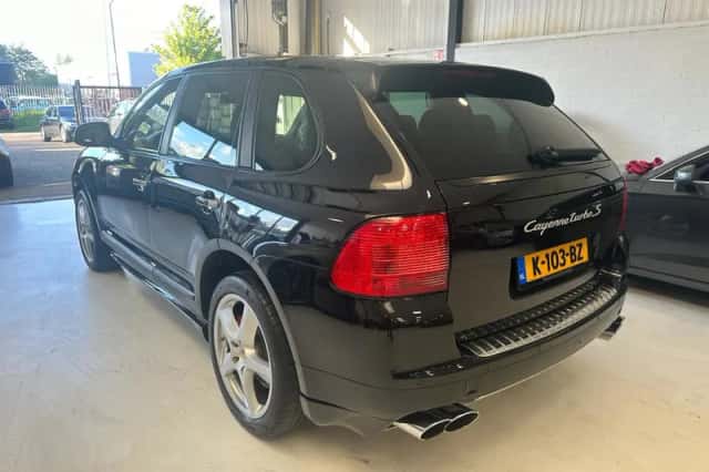 Porsche Cayenne (2006) thumbnail 2