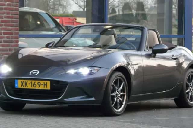 Mazda MX-5 (2019) thumbnail 1