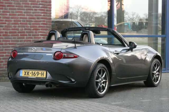 Mazda MX-5 (2019) thumbnail 6