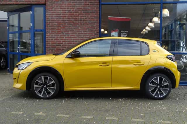 Peugeot e-208 (2022) thumbnail 6