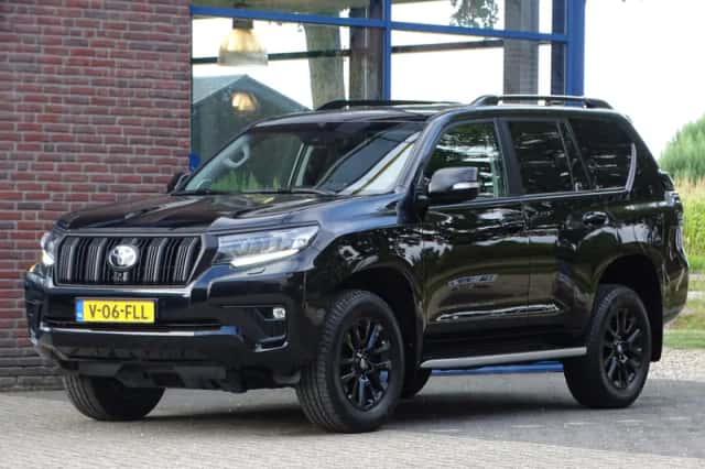 Toyota Land Cruiser (2024) thumbnail 1
