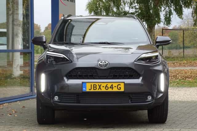 Toyota Yaris (2025) thumbnail 3