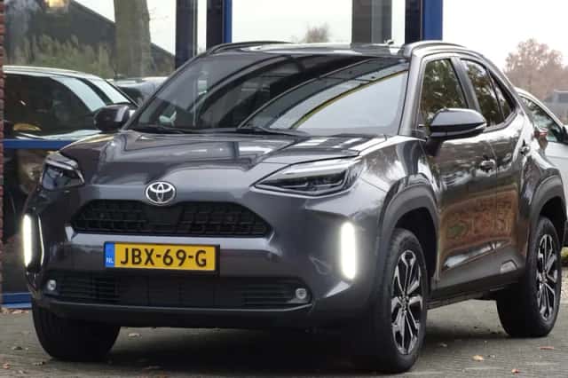 Toyota Yaris Cross (2025) thumbnail 1