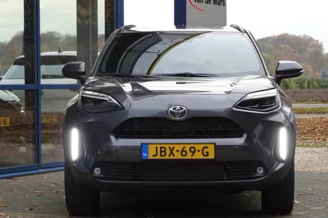 Toyota Yaris Cross (2025) thumbnail 2