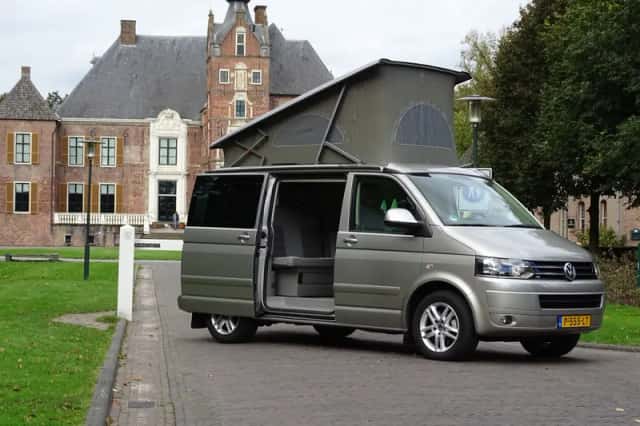 Volkswagen California (2010) thumbnail 4