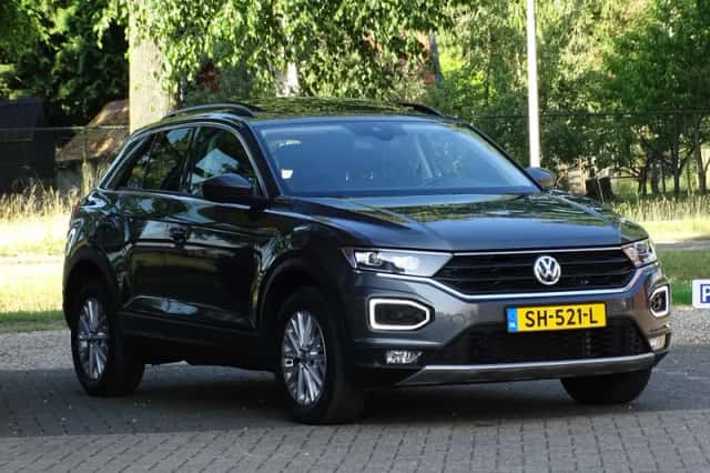 Volkswagen T-Roc (2018) thumbnail 4