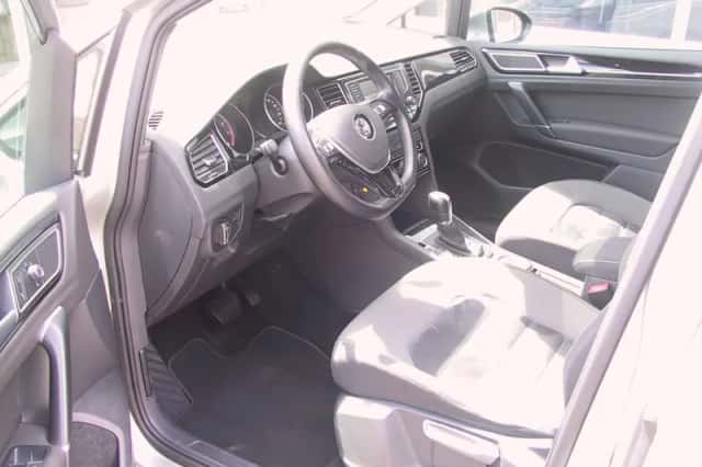Volkswagen Golf Sportsvan (2015) thumbnail 4