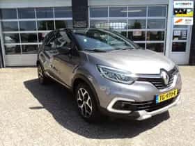 Renault Captur (2017) thumbnail 2