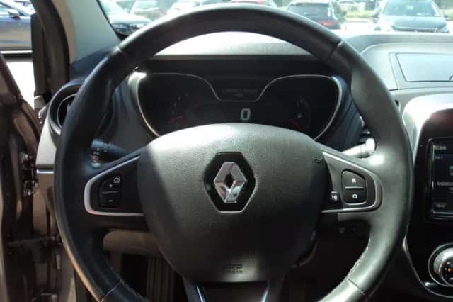 Renault Captur (2017) thumbnail 18