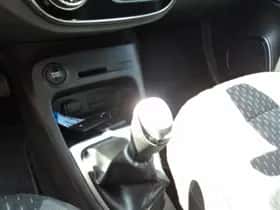 Renault Captur (2017) thumbnail 22
