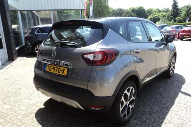 Renault Captur (2017) thumbnail 8