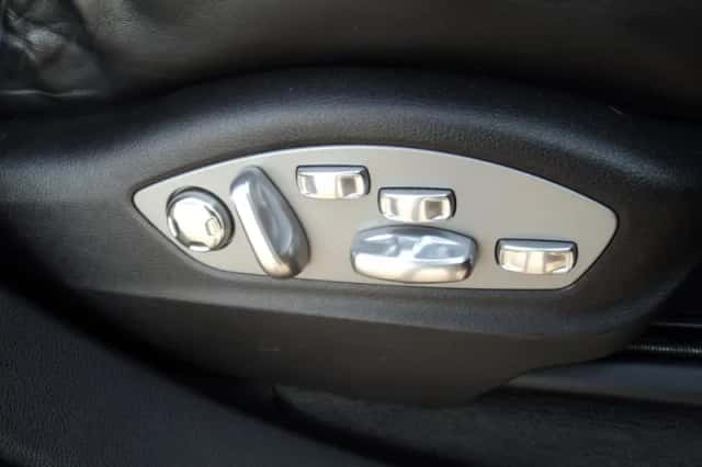Porsche Cayenne (2010) thumbnail 23